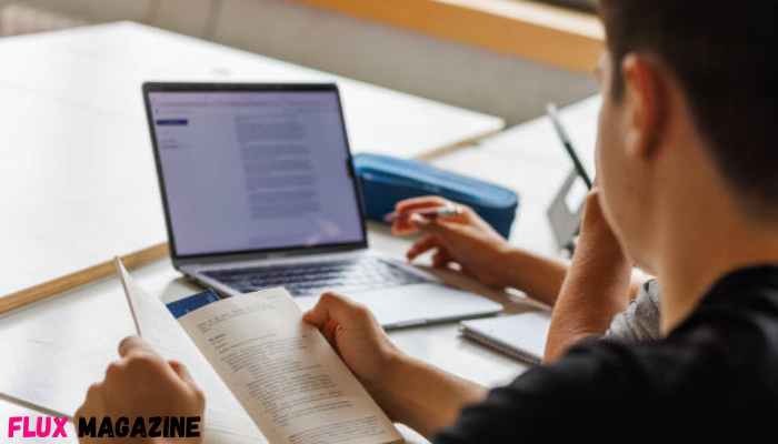 Breaking Barriers: How Online Education Opens Global Opportunities