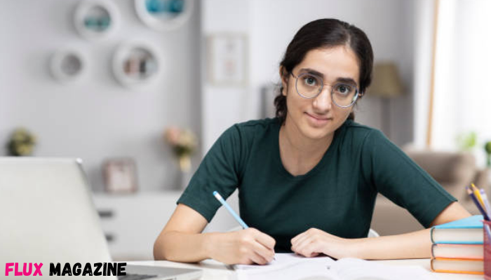 Breaking Barriers: How Online Education Opens Global Opportunities