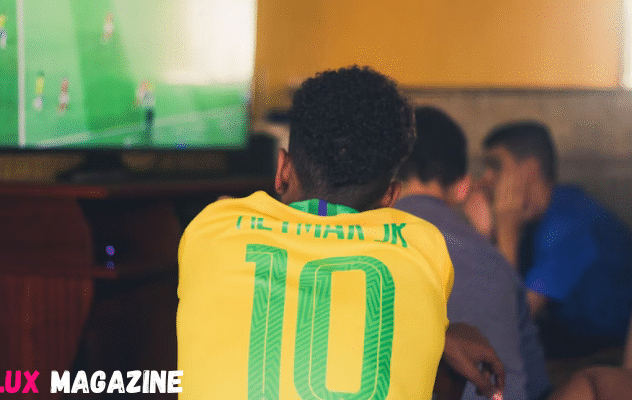 How Digital Platforms Are Changing the Way Fans Experience the Game